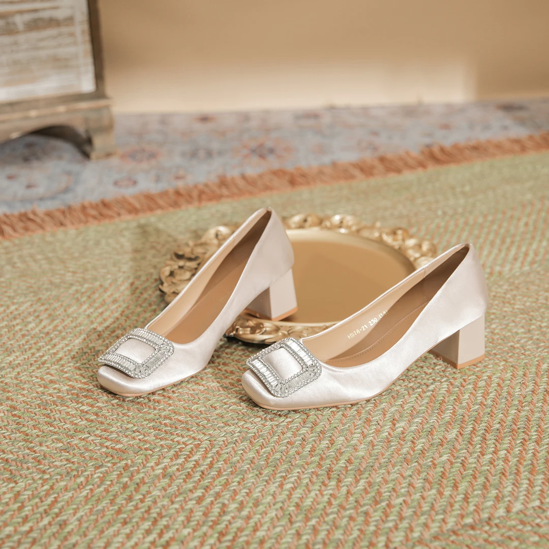 【CC】法式气质水钻缎面小方头高跟鞋H978-21