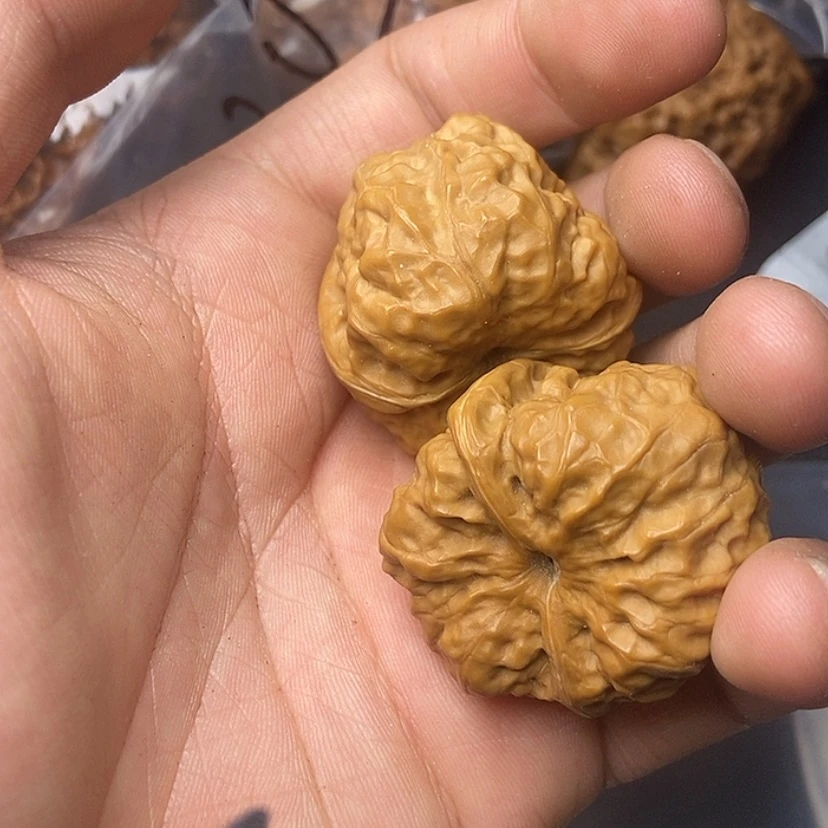 【闪购商品】文玩核桃吊坠因*2