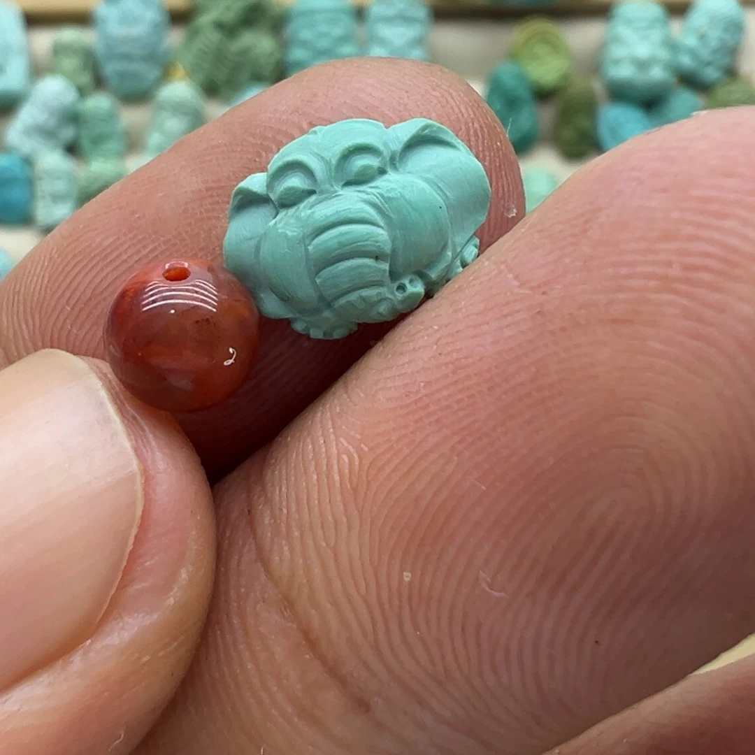 南红玛瑙颈饰未镶嵌