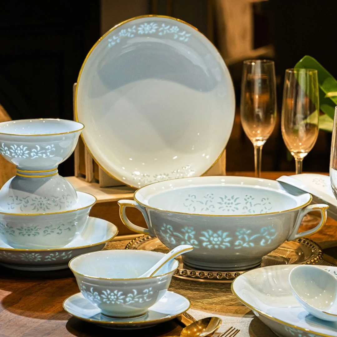 青瓷玲珑乔迁送礼餐具高档景德镇盘子家用碗筷碗盘碟碗碟盘中式