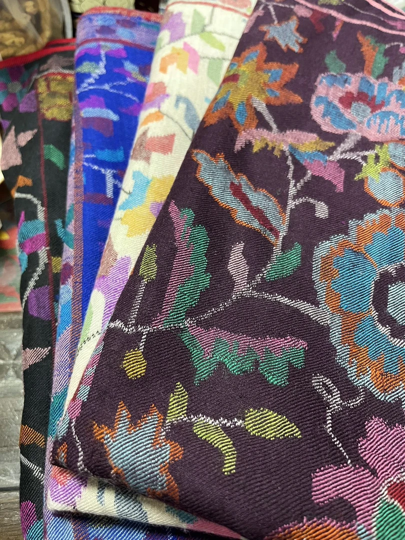 高山羊绒卡尼披肩