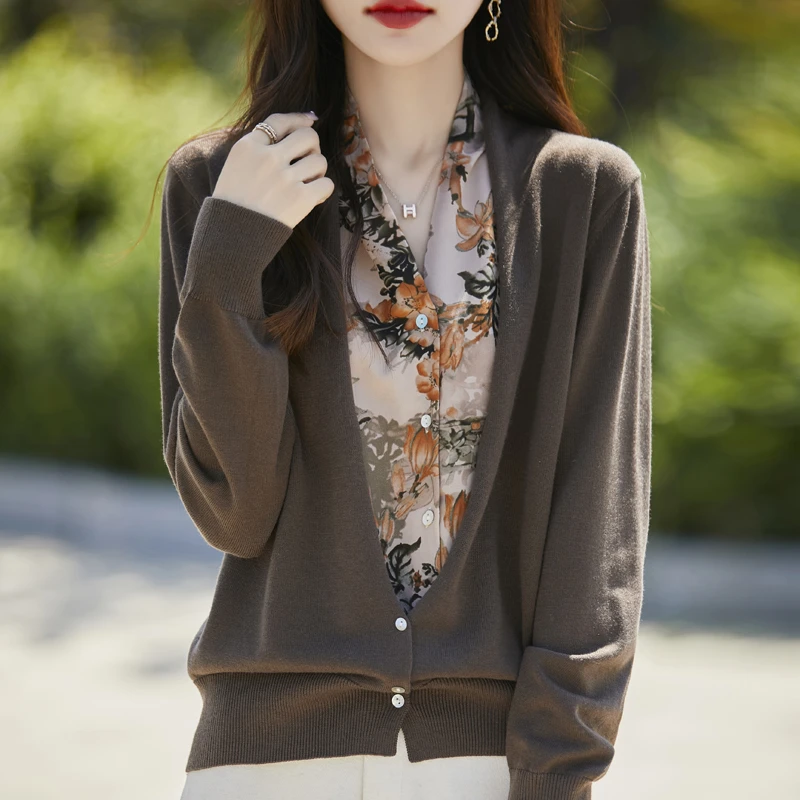 水墨画假两件开衫秋季时尚百搭气质显瘦复古洋气宽松长袖针织衫女