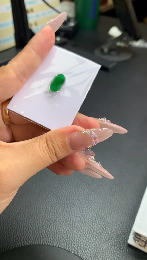 【闪购商品】定制翡翠未镶嵌翡翠