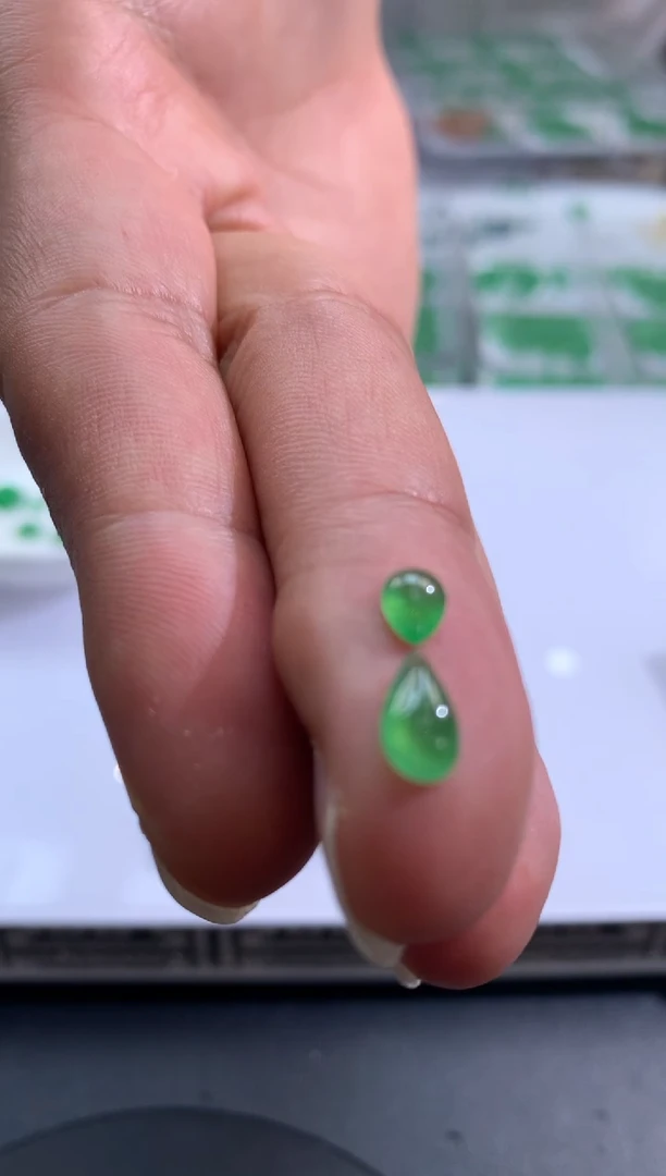 【闪购商品】定制翡翠未镶嵌翡翠
