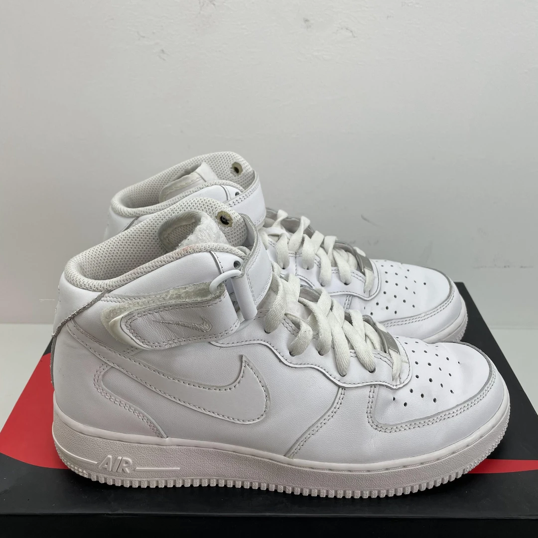 41码 Nike 空军一号 AF1 纯白中帮 休闲鞋 无盒 公价819
