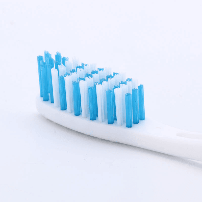 厂家直售科丽尔男女士竹炭软毛舒适护齿硬毛牙刷1件代发 成人牙刷