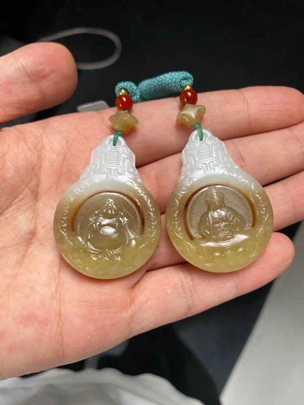 天然和田玉对牌吊坠