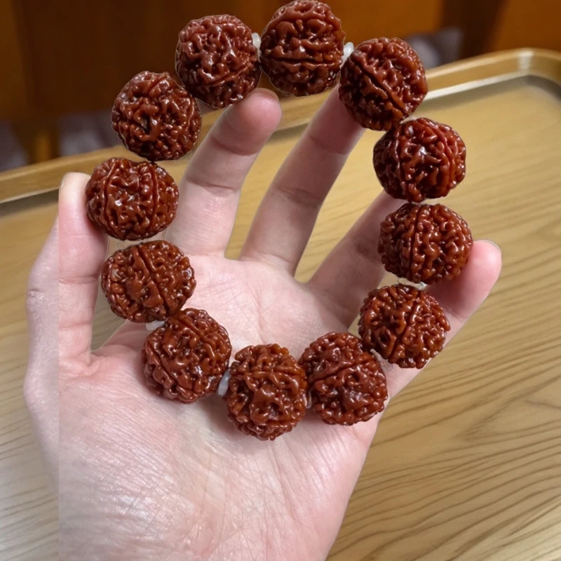 六瓣瓣尼泊尔大金刚菩提蜂窝双龙手串6231加（以主播实物为图）