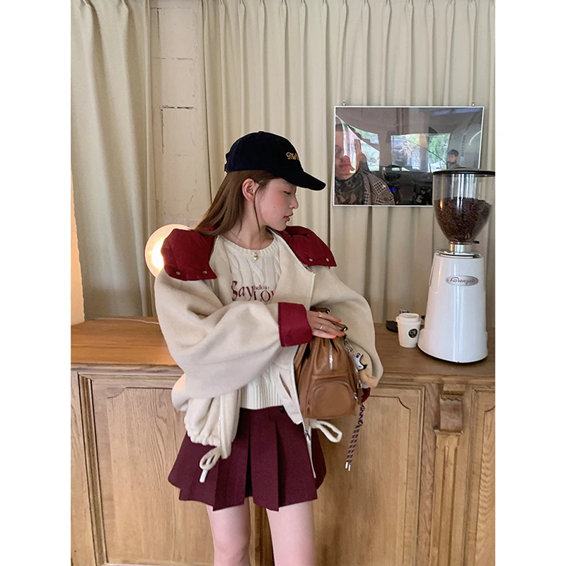 风格款永存 即刻瘦成纸片人 拼接90白鸭绒双面呢