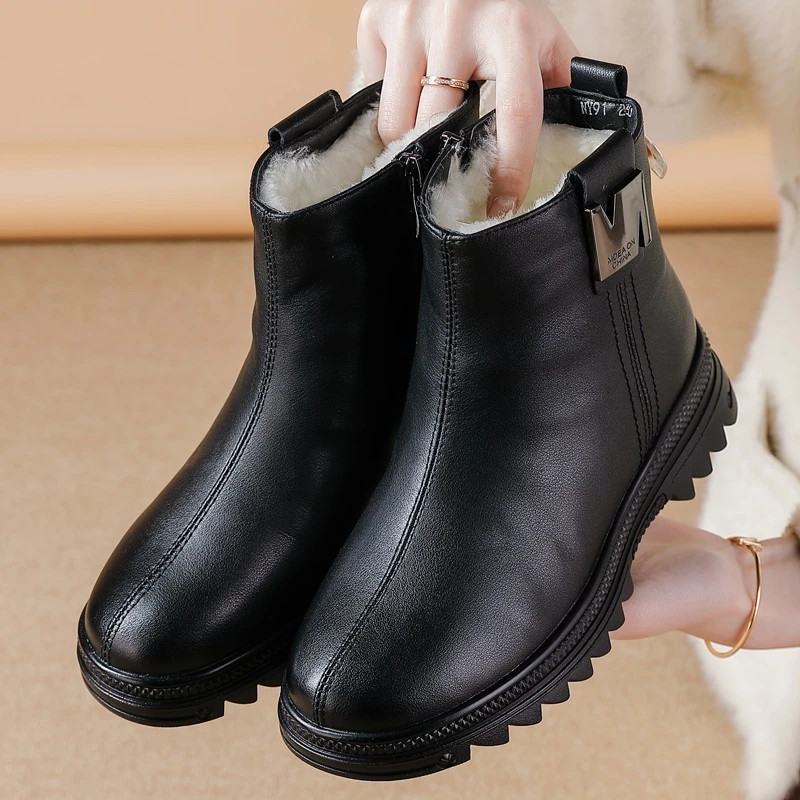 年货节软皮妈妈短靴妈妈棉鞋中老年短靴防滑软底舒适加厚平底