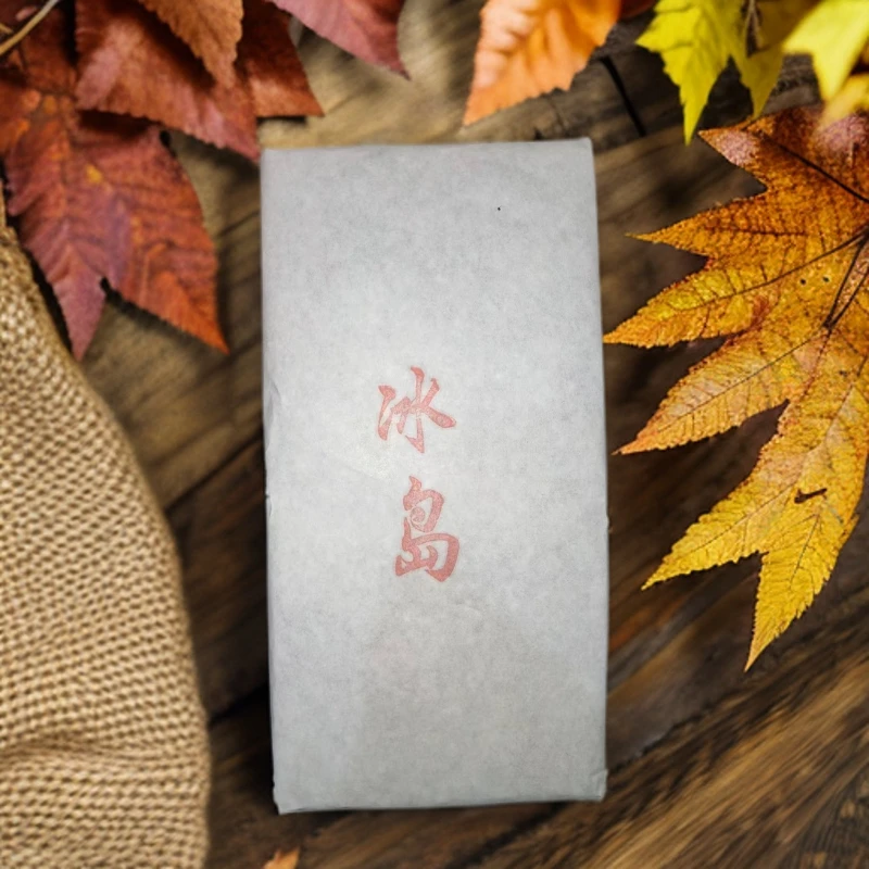 2015年 冰岛龙骨  生茶 500g