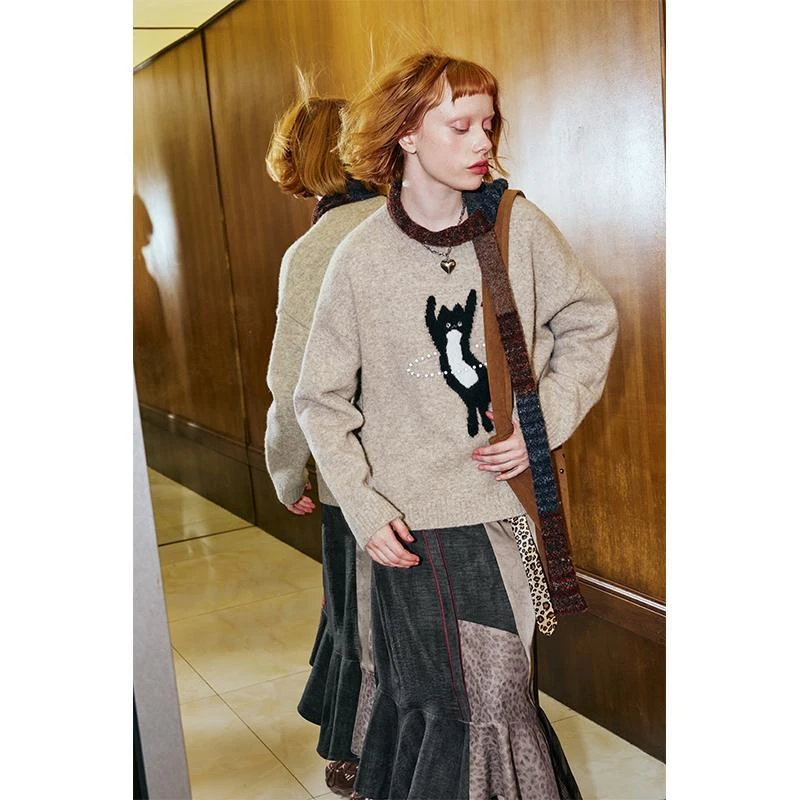 DIDDI MODA 呼啦圈运动小猫镭射串珠毛衣 K311