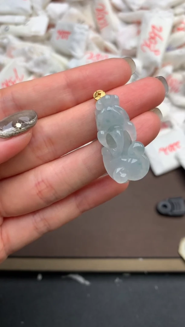 【闪购商品】翡翠挂件18K金镶嵌一