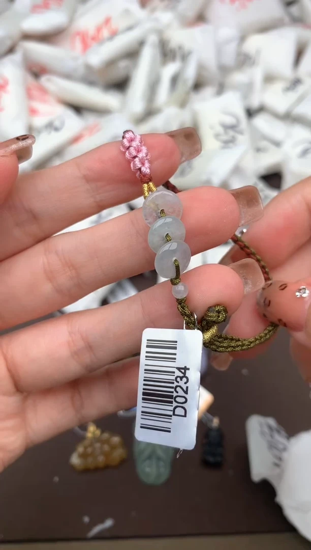 【闪购商品】翡翠手绳未镶嵌一