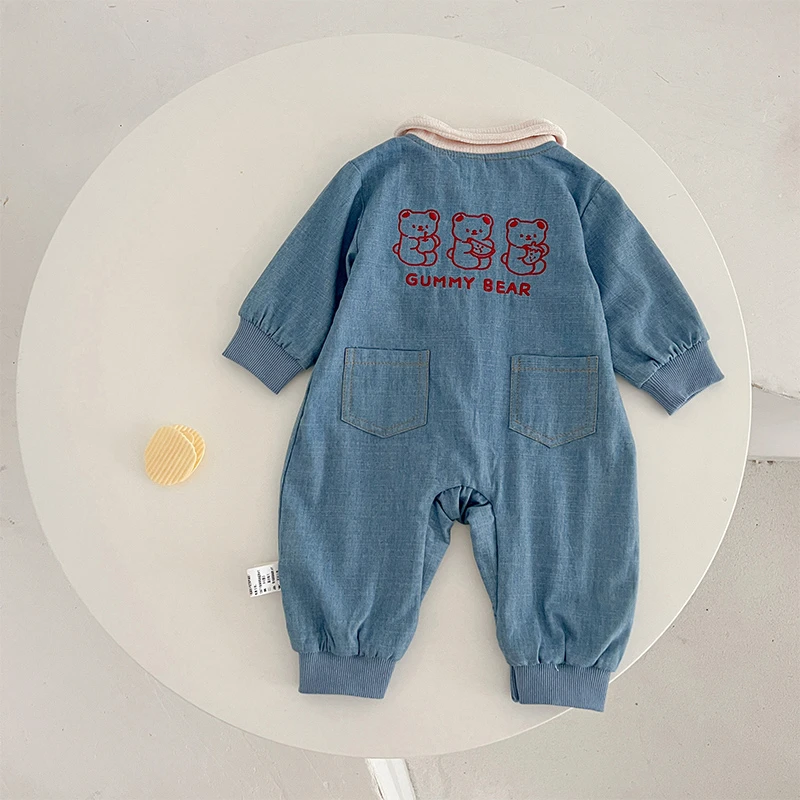 韩式婴儿连体衣2023春秋款棉宝宝长袖哈衣春天卡通熊个性装衣服