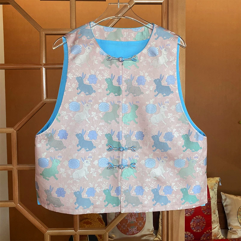 女士新中式可爱复古圆领盘扣宋锦玉兔时尚马夹M003-2