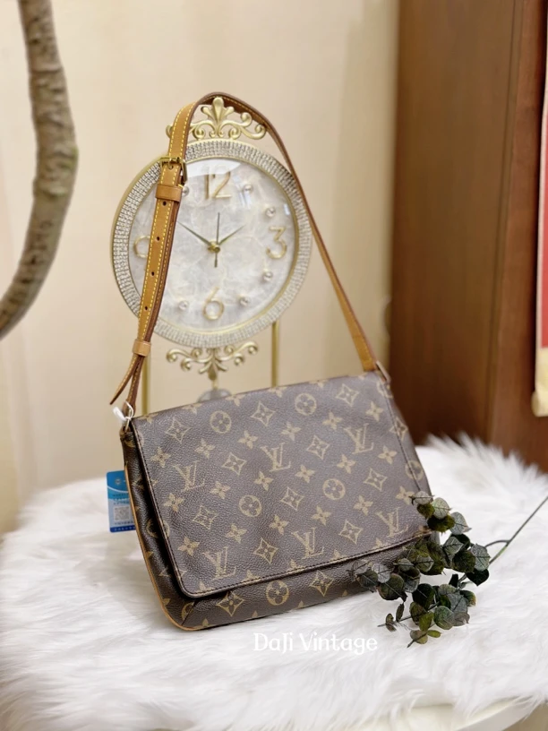 95新 LouisVuitton/路易威登 大吉中古/LV老花王菲单肩包