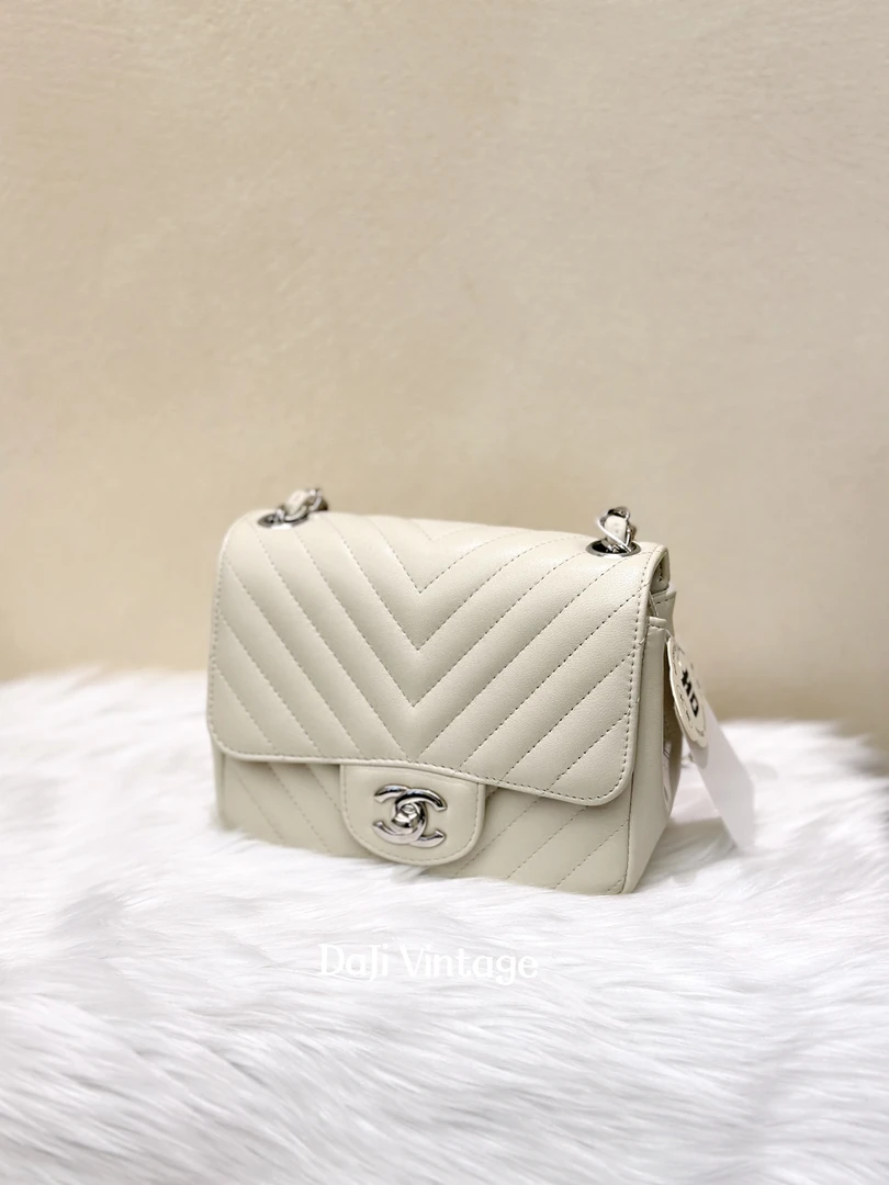 99新 Chanel/香奈儿 大吉中古/Chanel香奈儿v纹奶白色方胖子