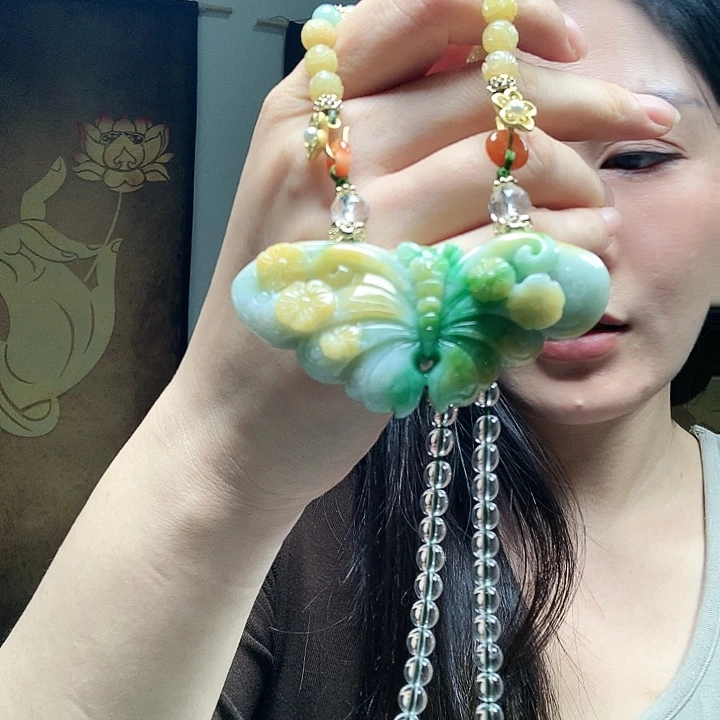 翡翠颈饰未镶嵌吊坠