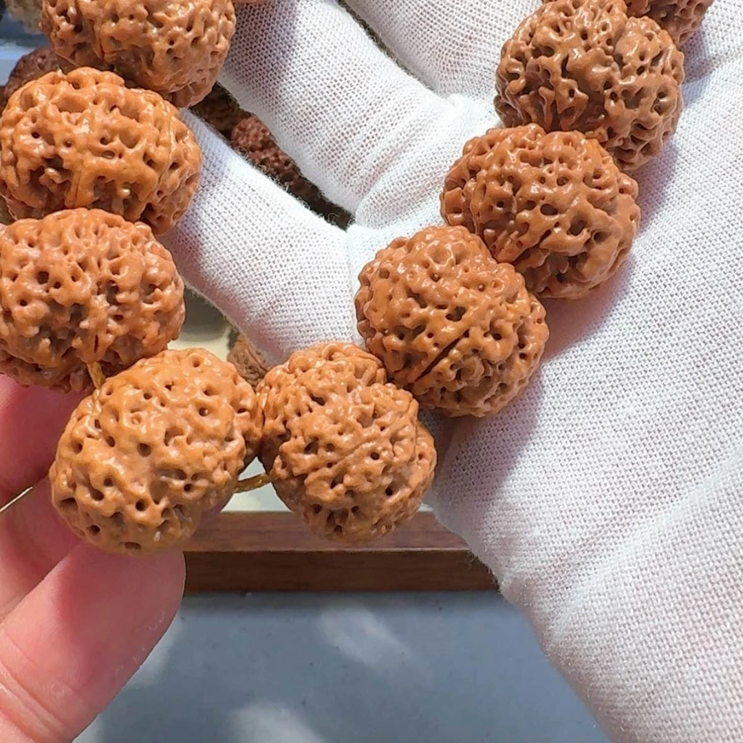 【闪购商品】金刚菩提手串佩*✨