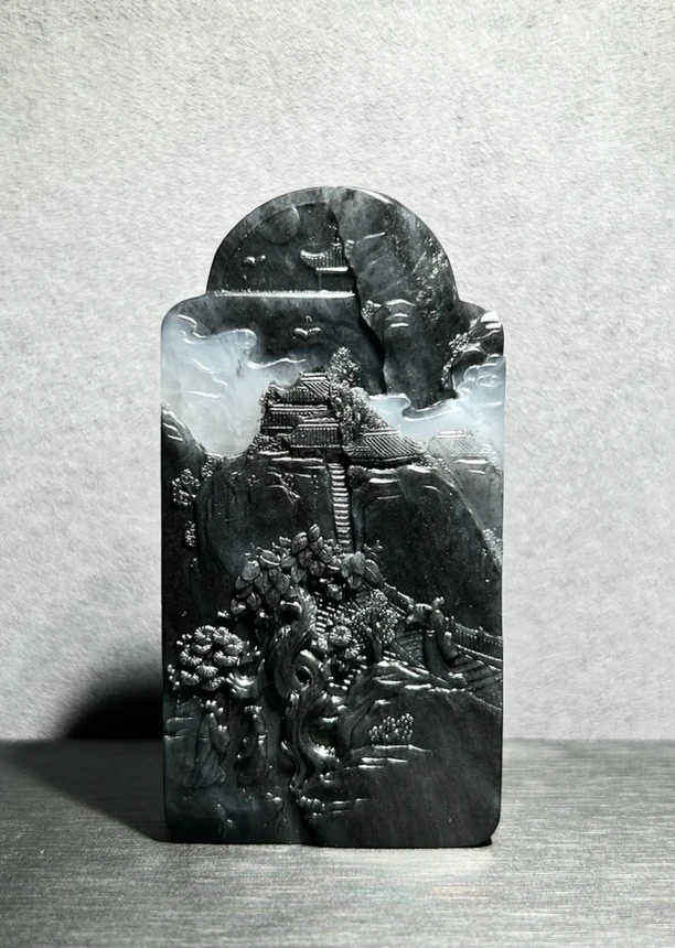 新疆和田玉籽料青花意境山水牌子