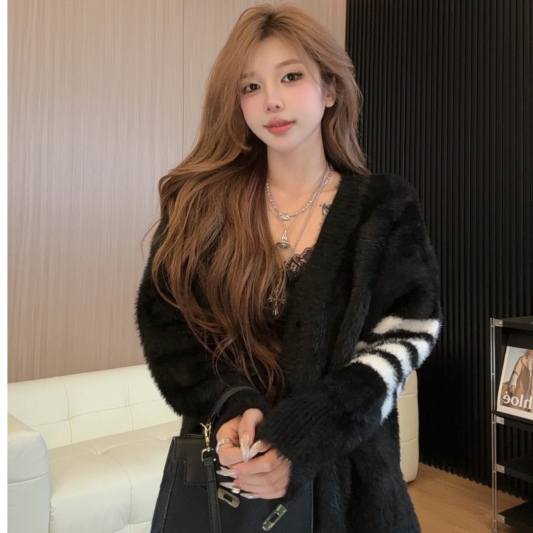 李馨儿【夜景】香风显瘦气质条纹时尚ins风宽松短款毛衣