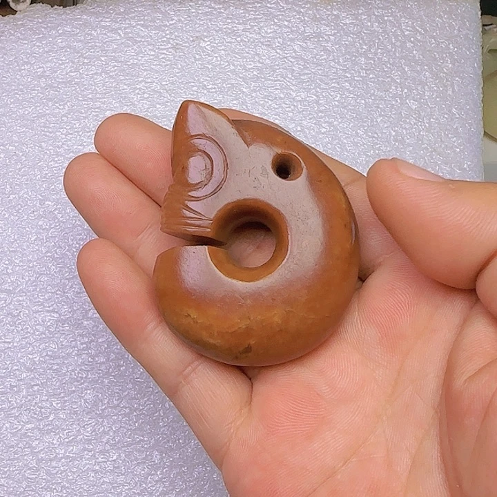 和田玉吊坠(不含链)未镶嵌同**态