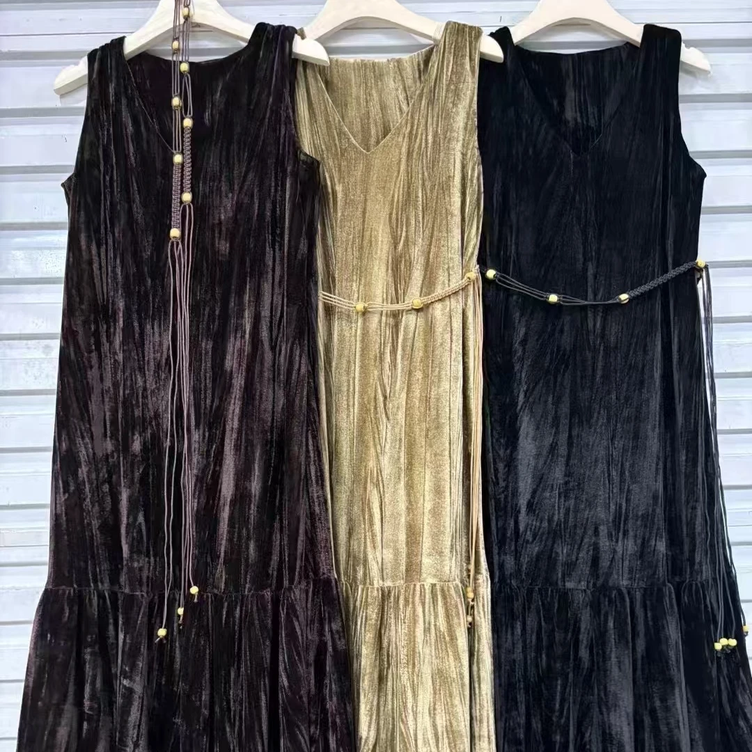 秋冬设计师新款简约百搭时尚休闲无袖丝绒褶皱女士连衣裙