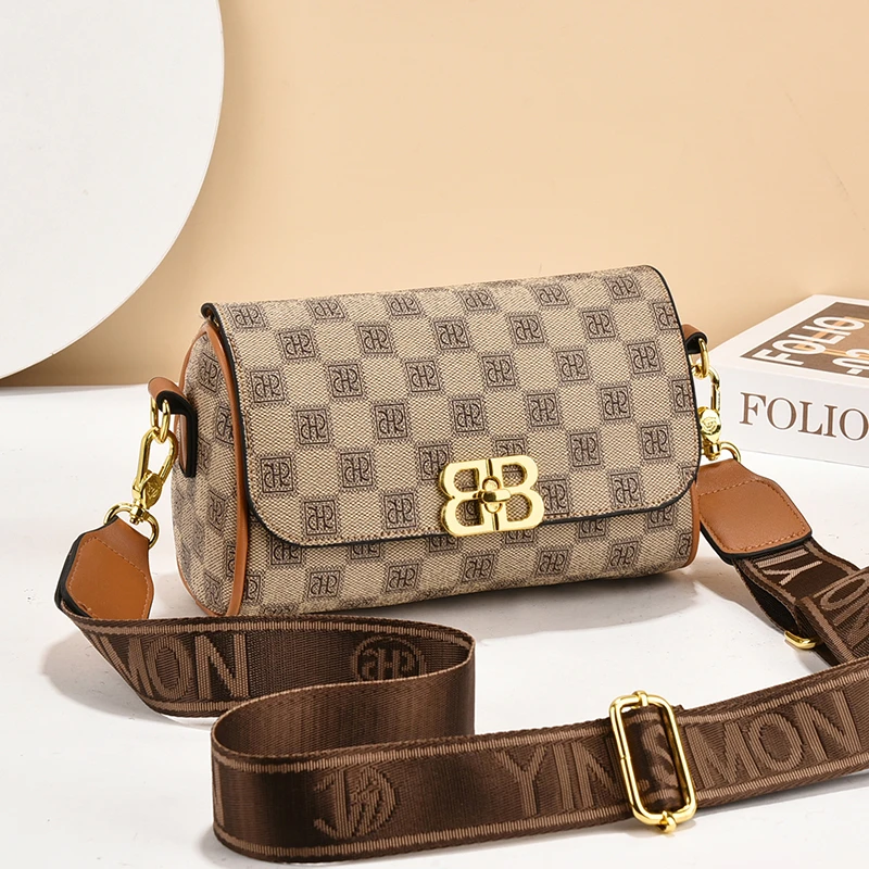 冬季小包2025新款时尚品牌轻奢女包百搭洋气中年小方包单肩斜挎包