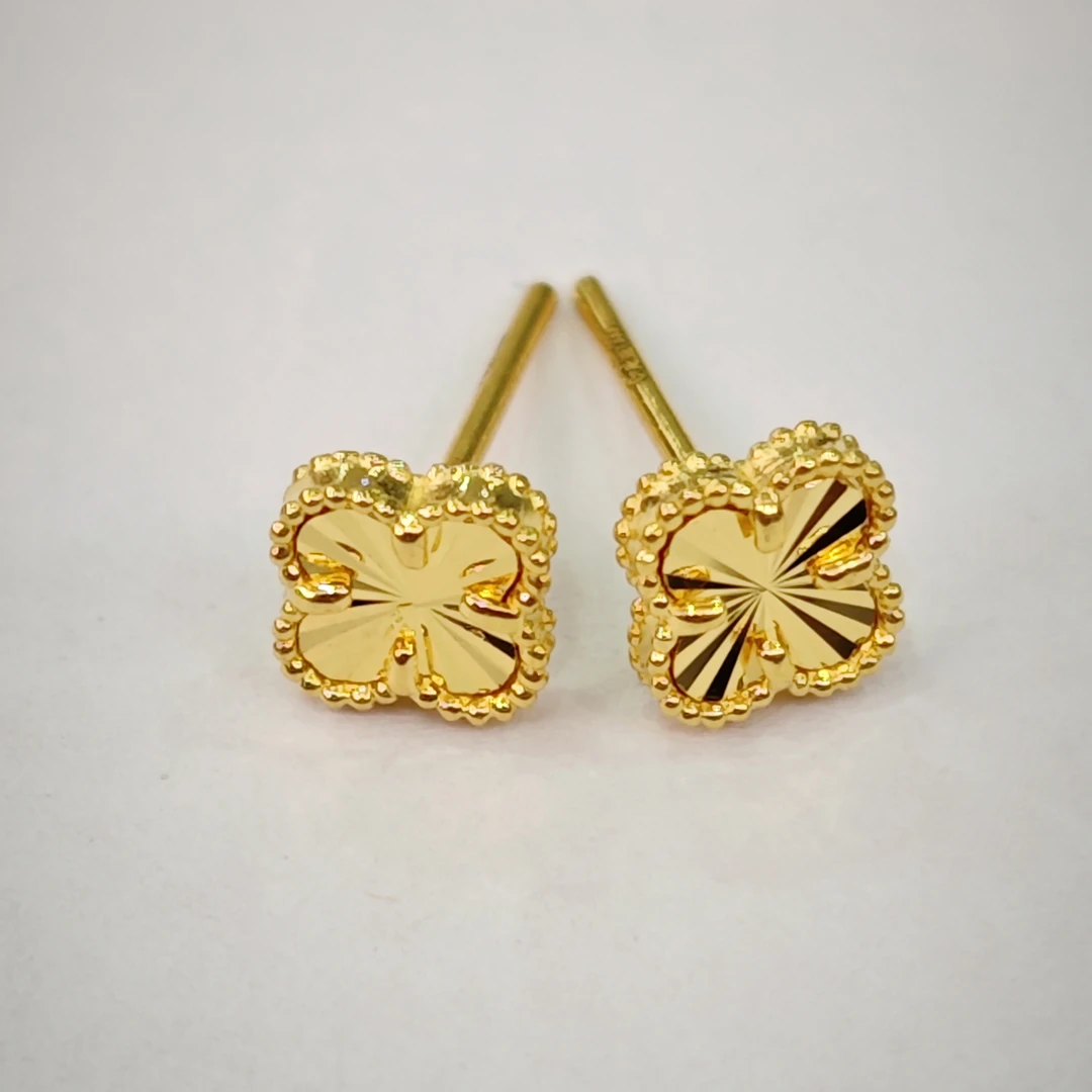 【木木专享】足金999 四叶草耳钉 1.68 孤品