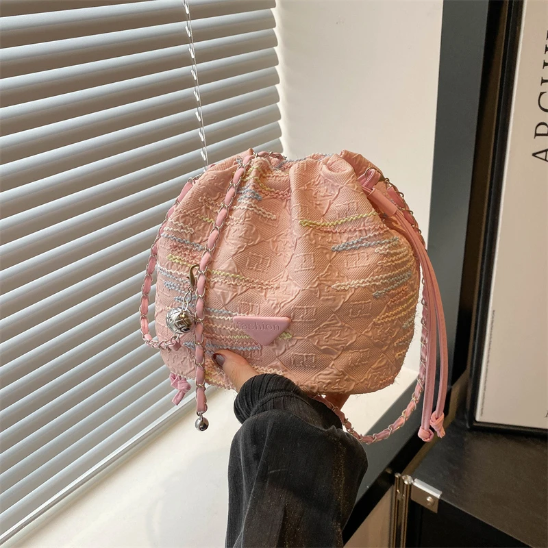 包包女夏天百搭链条包2024新款时尚小众通勤洋气单肩斜挎水桶包