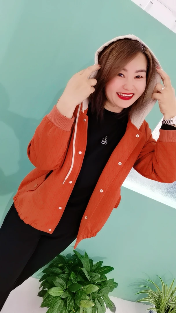 时尚大码女装外套