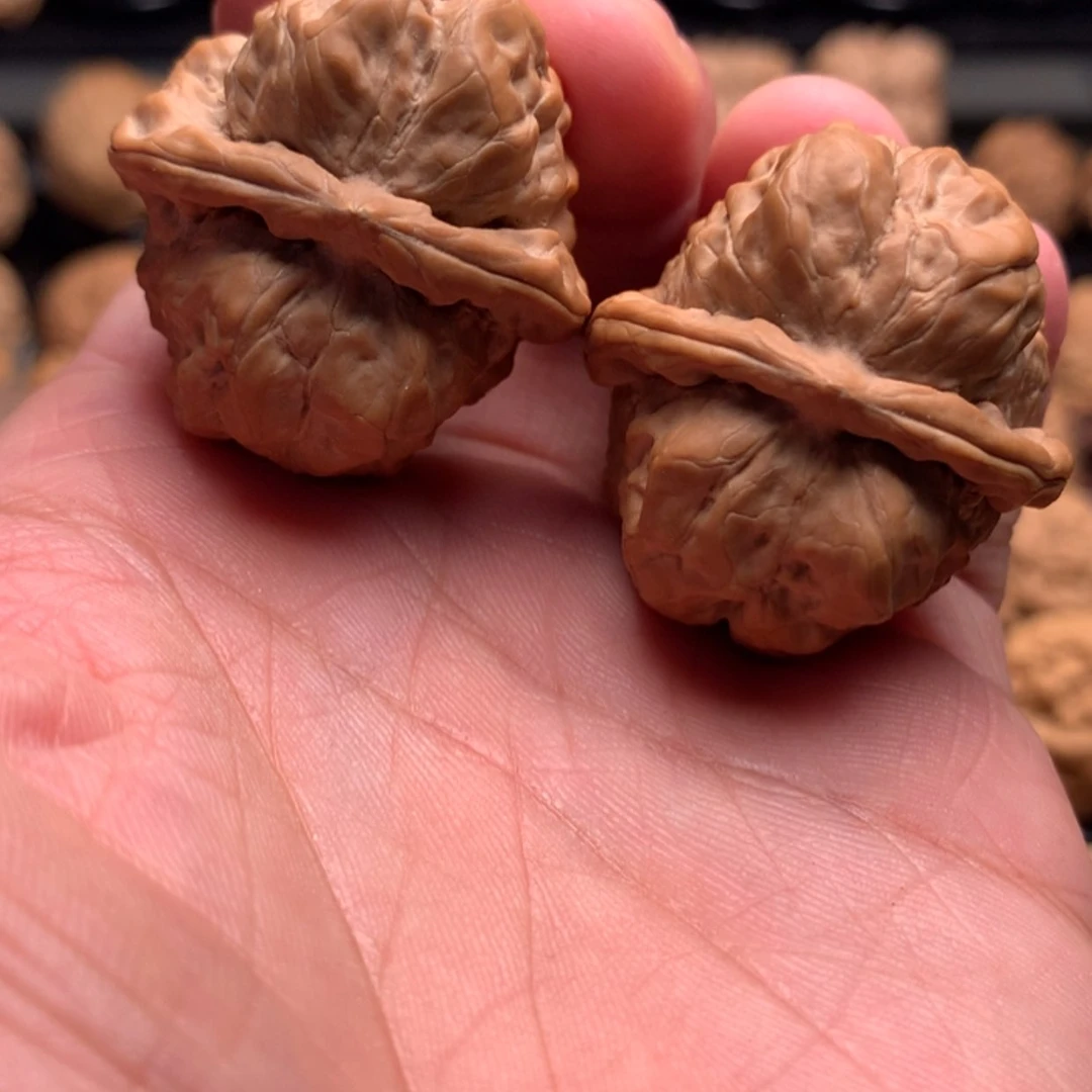 【闪购商品】文玩核桃把件芮*芮