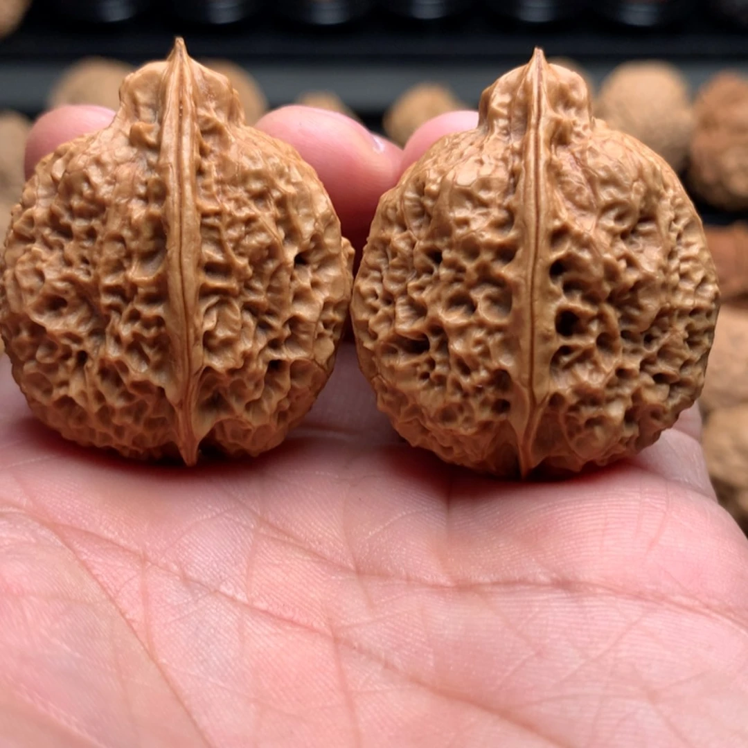 【闪购商品】文玩核桃把件湖*