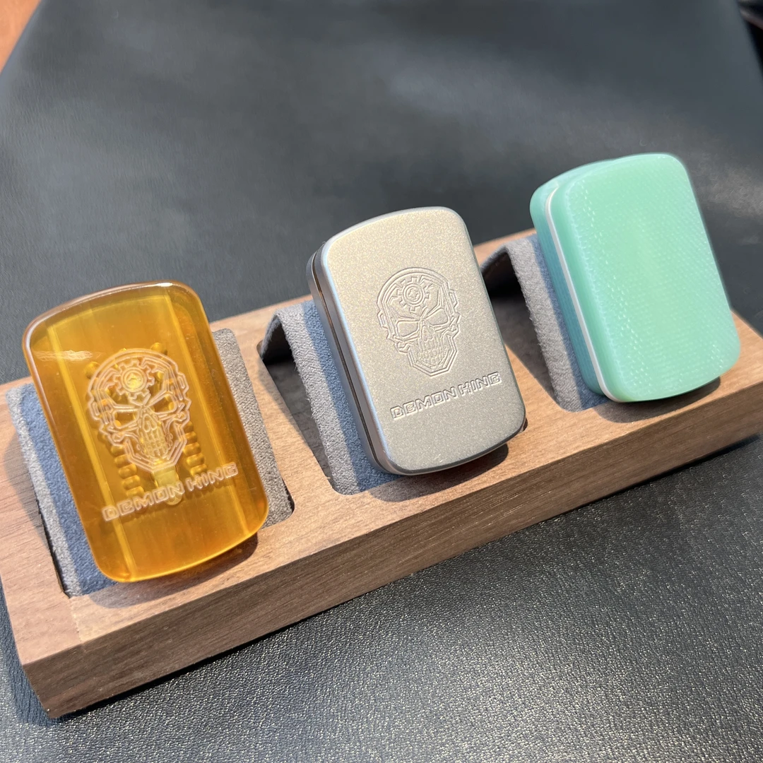 【大魔王】叮叮三层不锈钢机械推牌声音解压玩具减压神器edc把玩