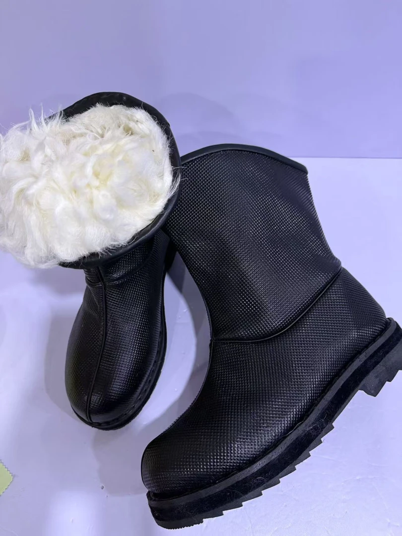 男款冬季黑色民族风靴子外牛皮里羊皮短款靴子