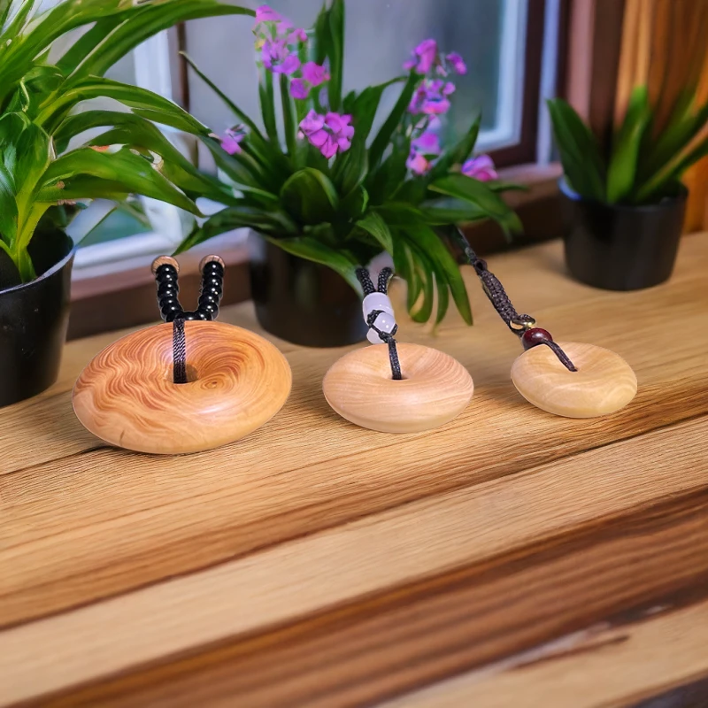 纯手工雕刻打磨钥匙扣挂件饰品平安扣手把件文玩高山小叶黄杨木雕