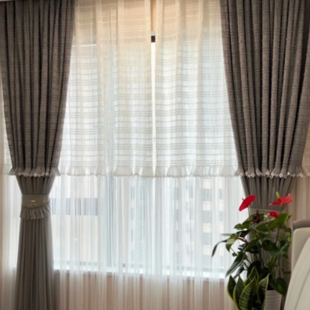 莎莎公主灰色窗帘