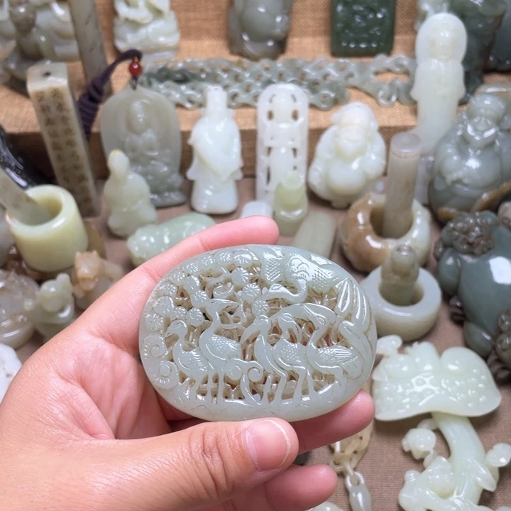 和田玉颈饰未镶嵌用****7