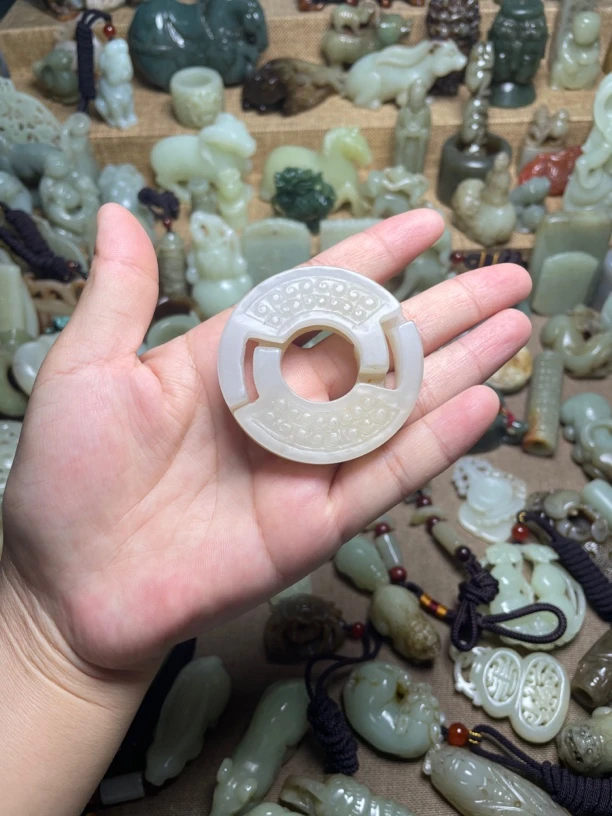 和田玉材质和氏璧