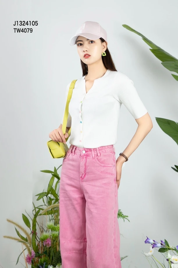 雅迪菲尔2024新款纯色牛仔裤时尚休闲百搭女士春夏显瘦宽松