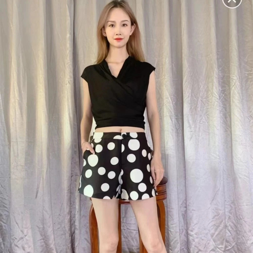 福利款夏季时尚百搭波点阔腿短裤162151002￥569