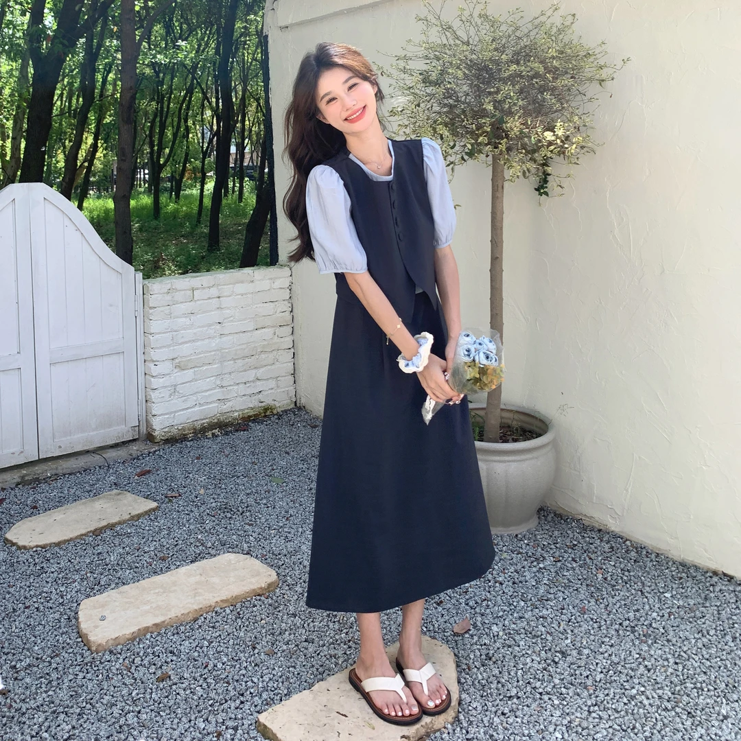 假两件端庄大气连衣裙女2025夏季新款别致设计感减龄显瘦西装裙子