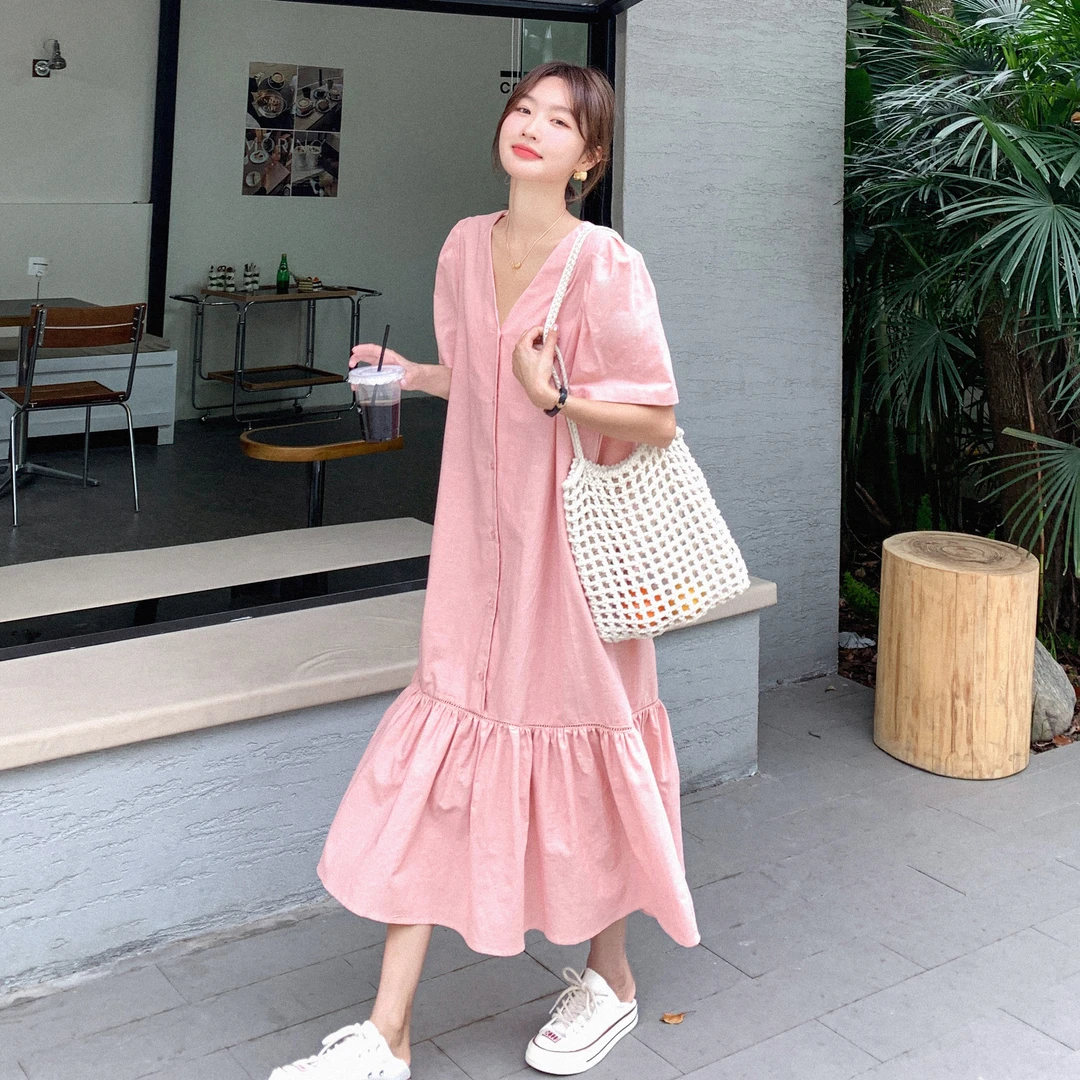 绝美粉色V领连衣裙女2025夏季新款法式温柔风大码宽松长款鱼尾裙