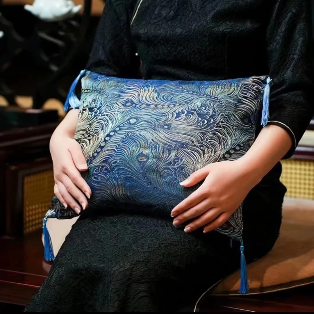 金丝楠小叶帧刨花香枕头户外登山野营旅行家用抱枕300克左右35×25