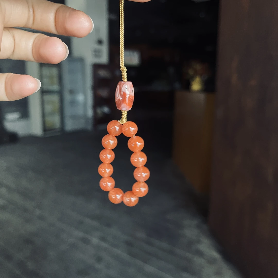 川料联合料南红玛瑙粉色调橘色调女士手机链时尚百搭多样性