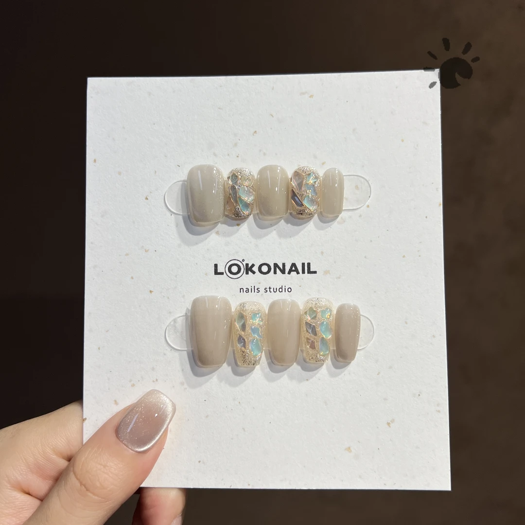 「青提」镶钻侧光猫眼时尚气质流行冰透缤纷钻中长款纯手工穿戴甲