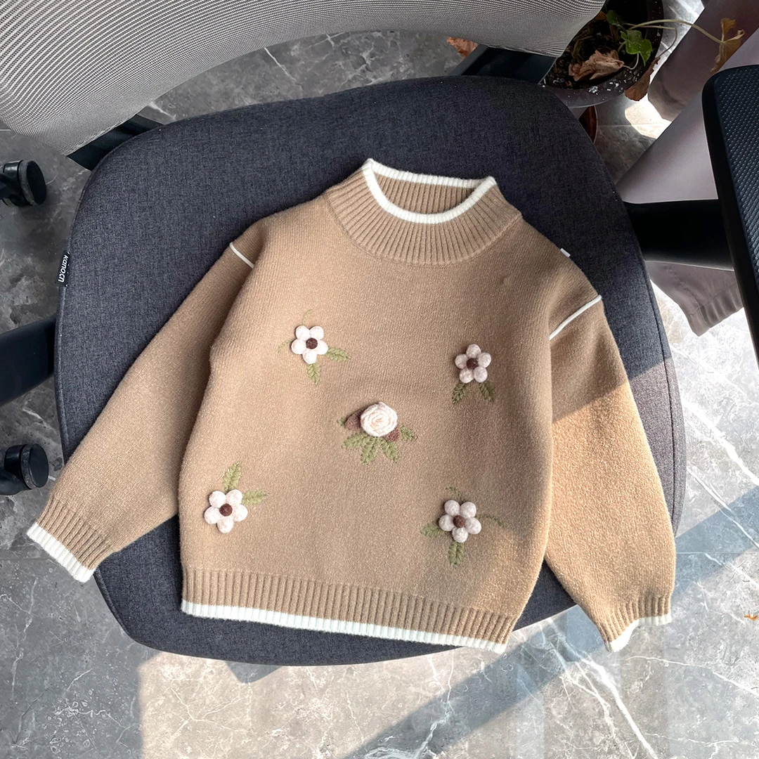 手工花一体绒新款圆领保暖洋气女童针织儿童毛衣
