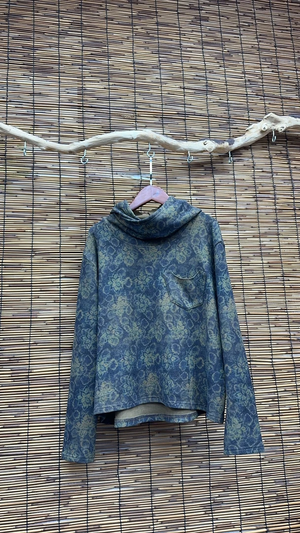 HY 23011连帽印花堆堆领上衣