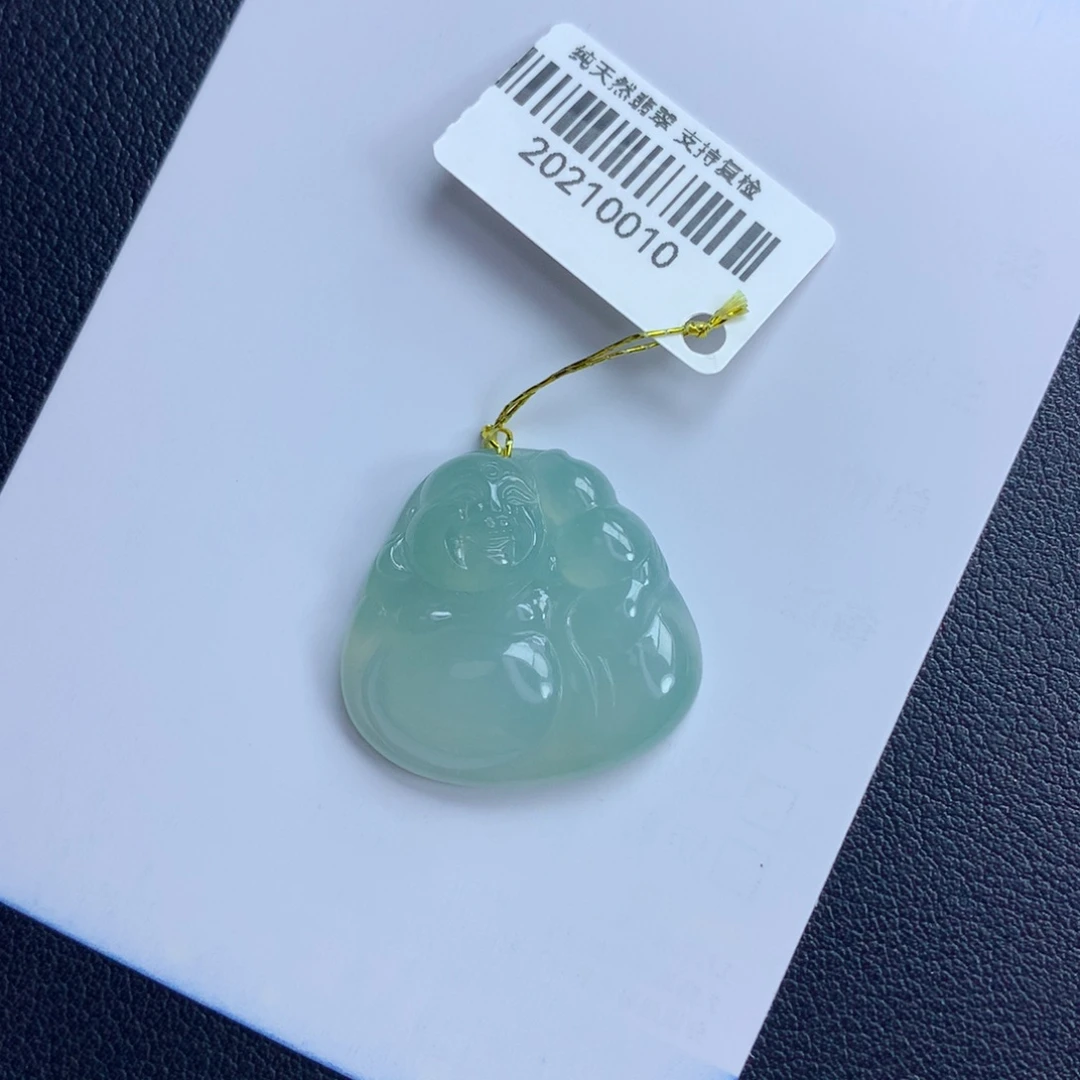 翡翠颈饰未镶嵌佛公